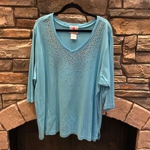 EUC Quacker Factory- Turquoise v-neck tunic w- 3/4 sleeves+gold accents. Size 2X